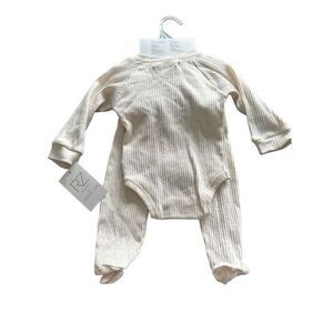 Rachel Zoe unisex baby 3pc set- slouchy hat, footed pants, long sleeve bodysuit